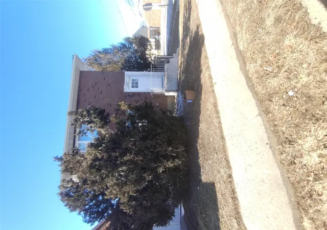 2nd image of 2167a Great Neck Rd, Copiague, NY 11726 | MLS# 890588