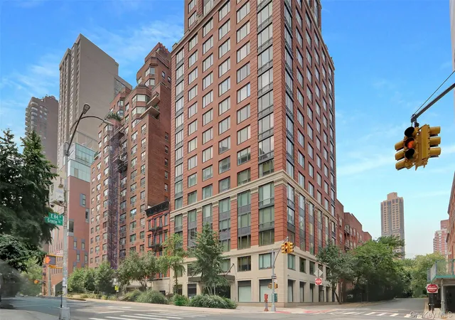 3rd image of 90 E End Ave #10B, New York, NY 10028 | MLS# 891105