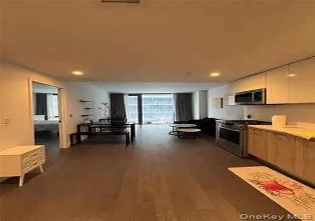 2nd image of 13103 40Th Rd #10H, Flushing, NY 11354 | MLS# 891131