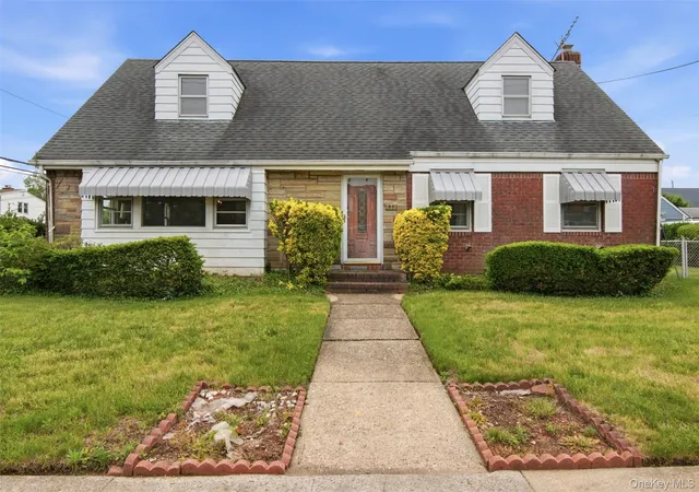 1st image of 1001 N 4th St, New Hyde Park, NY 11040 | MLS# 892348