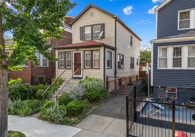 1st image of 2121 Quimby Ave, New York, NY 10473 | MLS# 892475