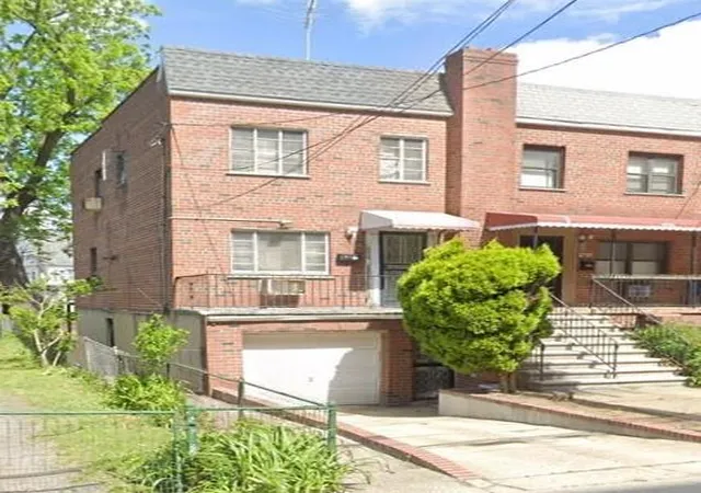 Photo 1 of Sale Pending at 4749 Richardson Ave, Bronx, NY 10470 | MLS# 893011 | Listing updated on 2025-10-15