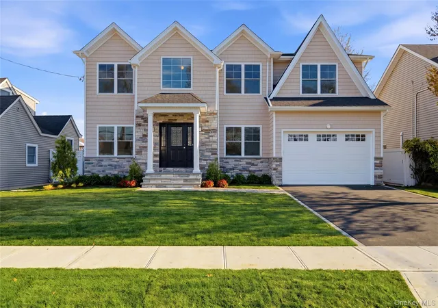 1st image of 32 Massapequa Ave, Massapequa Park, NY 11762 | MLS# 893141