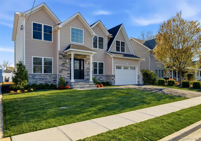 2nd image of 32 Massapequa Ave, Massapequa Park, NY 11762 | MLS# 893141