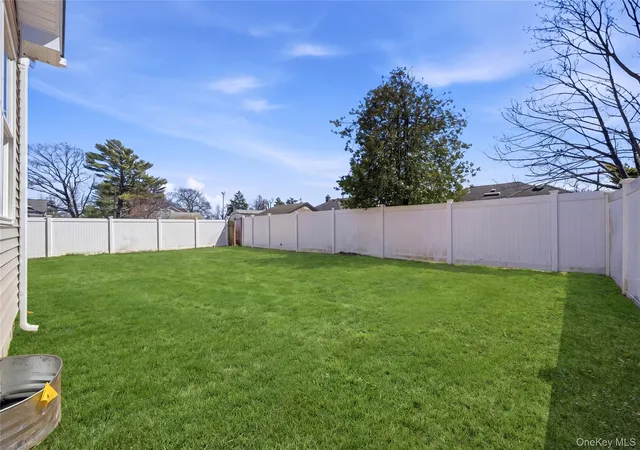 42nd image of 32 Massapequa Ave, Massapequa Park, NY 11762 | MLS# 893141