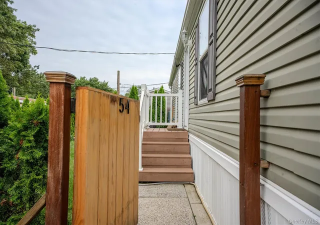 4th image of 1795 Osborn Ave #54, Riverhead, NY 11901 | MLS# 893390