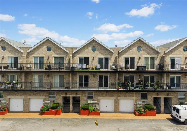 2nd image of 10 Pennyfield Ave #8B, Bronx, NY 10465 | MLS# 893627