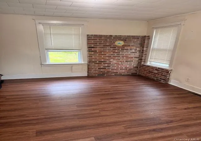 Photo 4 of Single family home for sale at 215 E Front St, Hancock, NY 13783 | MLS# 893664 | Listing updated on 2026-09-03