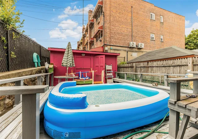 Photo 4 of Sale Pending at 4101 Paulding Ave, New York, NY 10466 | MLS# 893710 | Listing updated on 2026-08-18