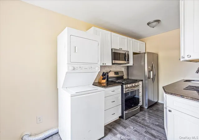 5th image of 16-37 Utopia Pkwy, New York, NY 11357