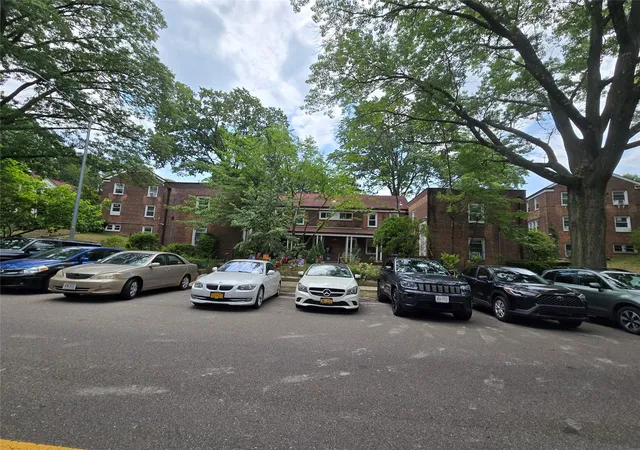2nd image of The Village at Parkway, Jamaica, NY 11432