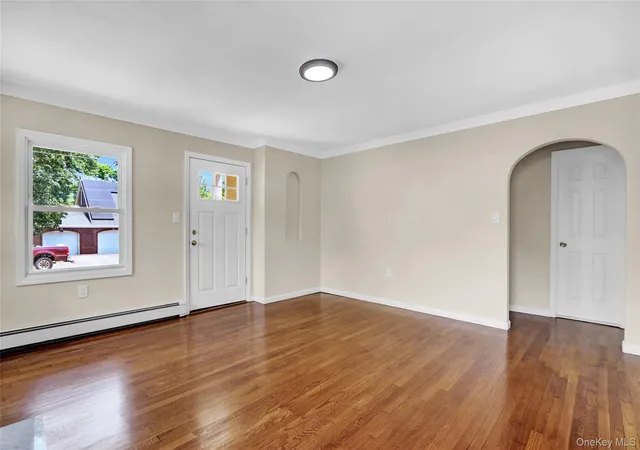 5th image of 20 Whitman Ave, Islip, NY 11751 | MLS# 893906
