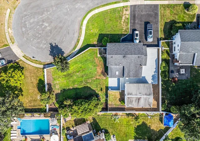 5th image of 61 Andover Dr, Deer Park, NY 11729 | MLS# 894321