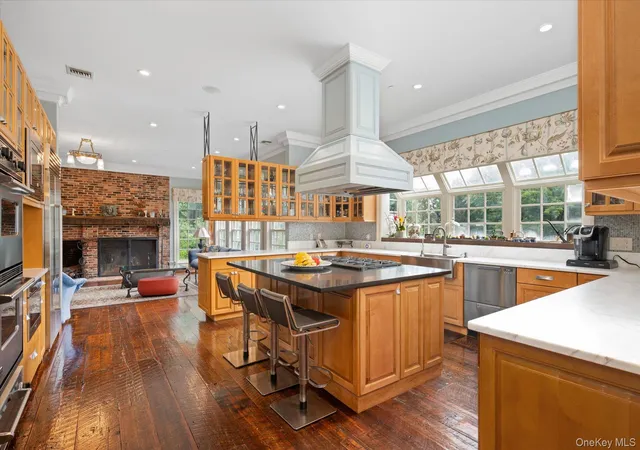 4th image of 4 Clock Tower Ln, Old Westbury, NY 11568 | MLS# 894364