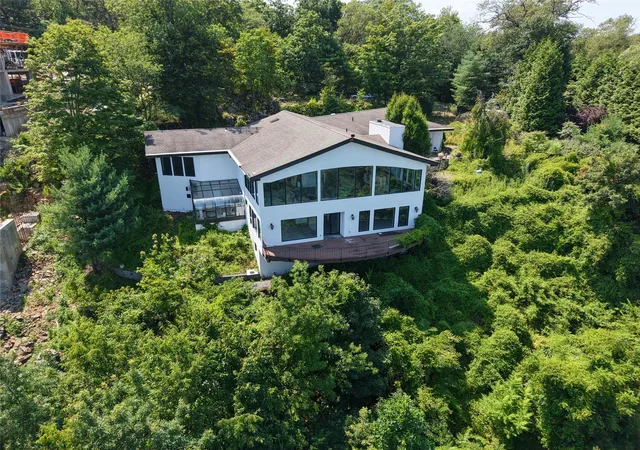 Photo 2 of Single family home for sale at 9 Tweed Blvd, Orangetown, NY 10960 | MLS# 894382 | Listing updated on 2026-09-05