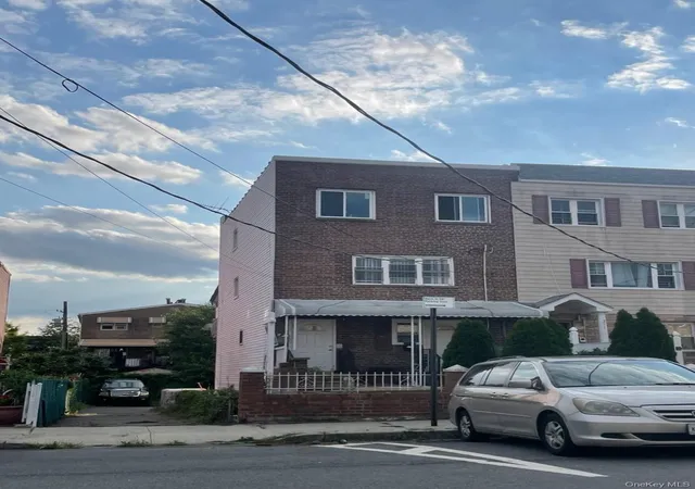 Photo 1 of House for sale at 269 Balcom Ave, Bronx, NY 10465 | MLS# 895080 | Listing updated on 2026-10-13