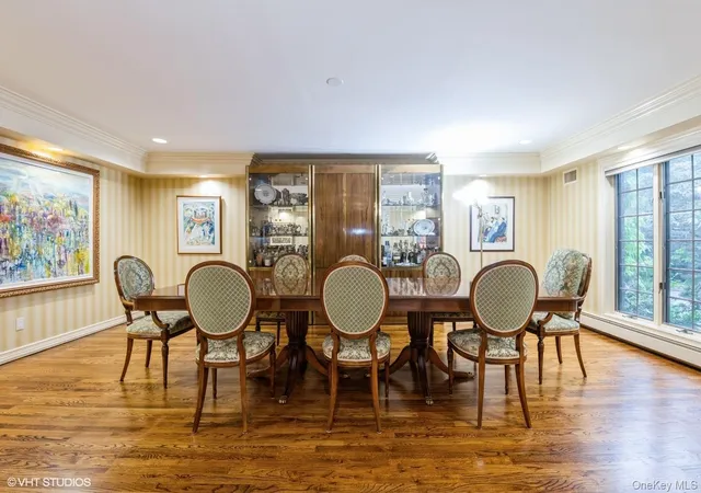 Photo 2 of Mansion for sale at 835 Barberry Ln, Woodmere, NY 11598 | MLS# 895190 | Listing updated on 2026-07-02