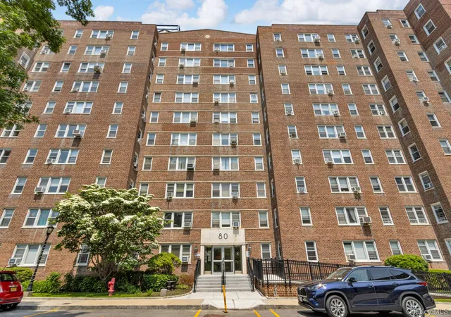 2nd image of 80 Knls Crescent, New York, NY 10463