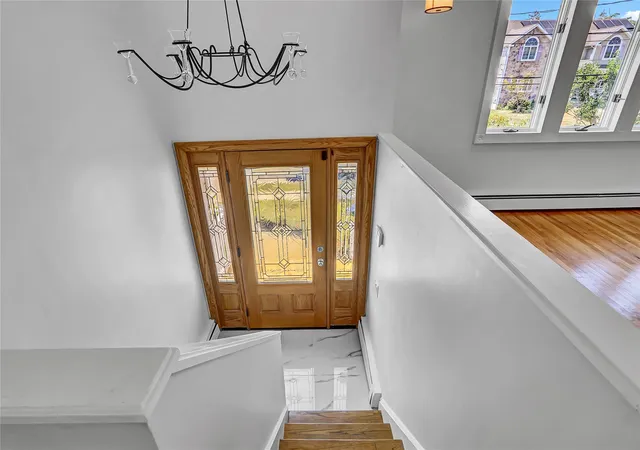 3rd image of 2327 Mattituck Ave, Oyster Bay, NY 11783 | MLS# 895885