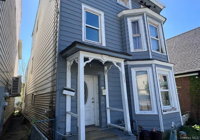 Photo 3 of Sale Pending at 252 Liberty St, Newburgh, NY 12550 | MLS# 895944 | Listing updated on 2026-09-01