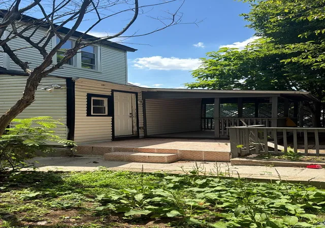 5th image of 9 Roanoke St, Yonkers, NY 10710 | MLS# 896686