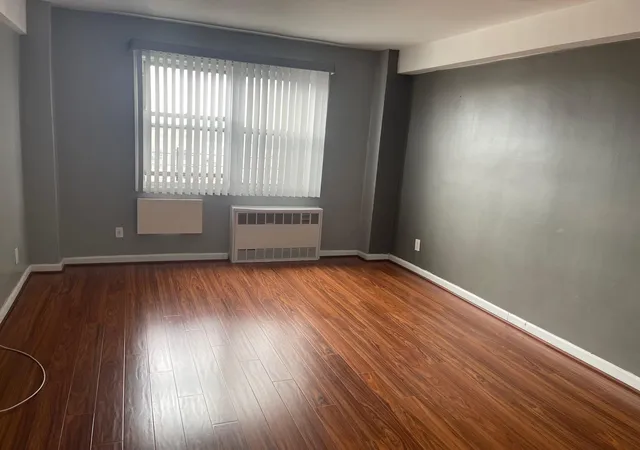 2nd image of 16010 89Th Ave, Jamaica, NY 11432