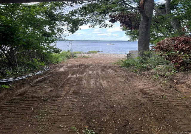 Photo 2 of Land for sale at Little Neck Rd, Centerport, NY 11721 | MLS# 897201 | Listing updated on 2026-09-23