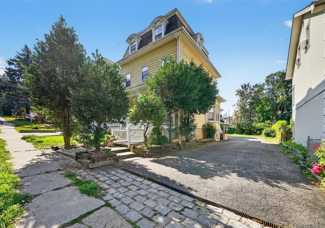 Photo 3 of Sale Pending at 16 Maple Pl, Ossining, NY 10562 | MLS# 897888 | Listing updated on 2026-05-04