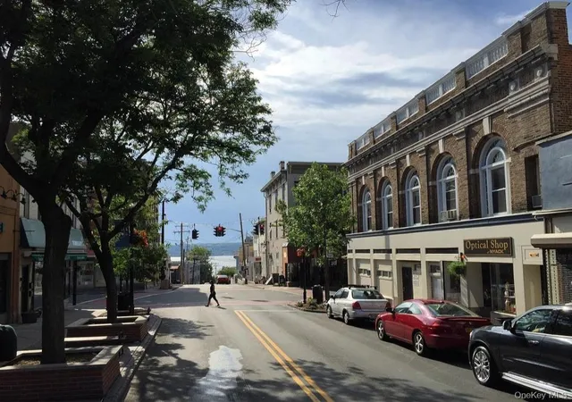 5th image of 218 High Ave, Nyack, NY 10960 | MLS# 897904
