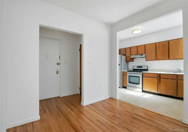 4th image of 2400 Davidson Ave #B23, Bronx, NY 10468 | MLS# 897947