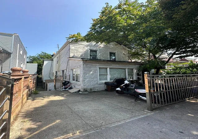 2nd image of 2080 Matthews Ave, Bronx, NY 10462 | MLS# 898483