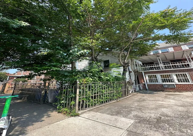 4th image of 2080 Matthews Ave, Bronx, NY 10462 | MLS# 898483