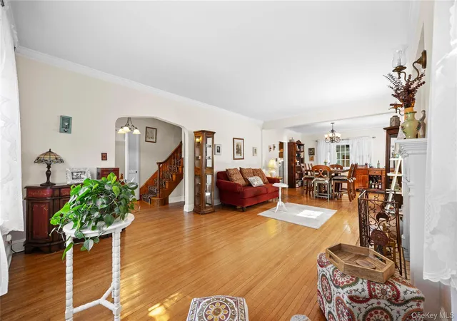 Photo 4 of Sale Pending at 33-09 Parsons Blvd, Whitestone, NY 11357 | MLS# 898988 | Listing updated on 2026-02-24