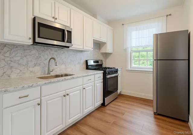 Single family home for sale at 1051 Duncan St, Bronx, NY 10469 | MLS# 899032 | Listing updated on 2025-09-22