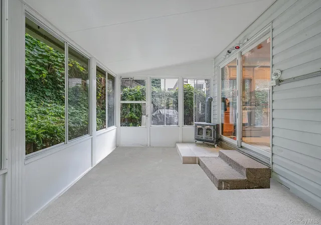 5th image of 72 Upland Dr, East Northport, NY 11731 | MLS# 899302