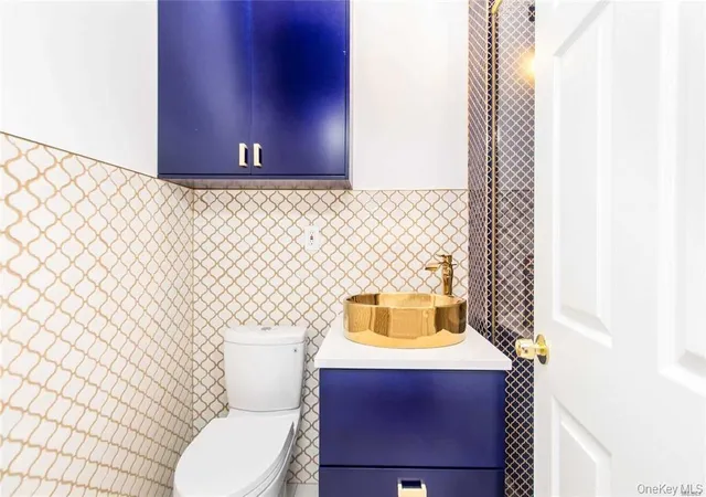 3rd image of 140 Claremont Ave, New York, NY 10027