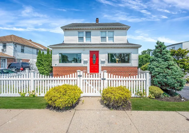 House for sale at 557 Newbridge Rd, East Meadow, NY 11554 | MLS# 899445 | Listing updated on 2026-03-26