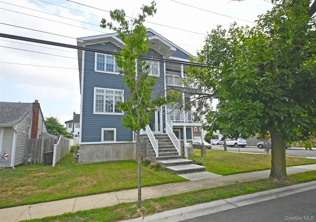 Photo 3 of Sale Pending at 7 East Blvd, East Rockaway, NY 11518 | MLS# 899526 | Listing updated on 2026-03-13