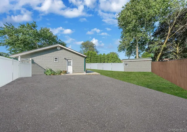 3rd image of 1010 Motor Pkwy, Central Islip, NY 11722 | MLS# 899669