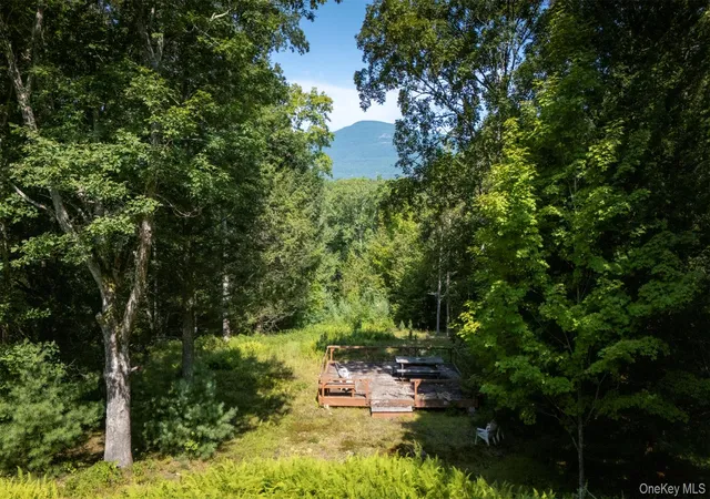 1st image of 327 Phillips Rd, Saugerties, NY 12477 | MLS# 899946