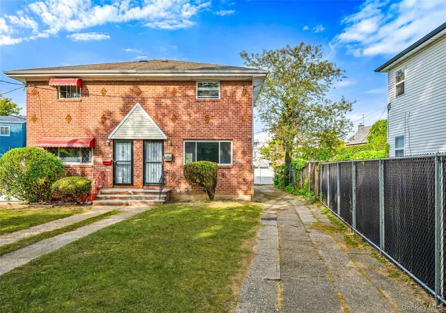 3rd image of 132-18 Farmers Blvd, Jamaica, NY 11434 | MLS# 900390