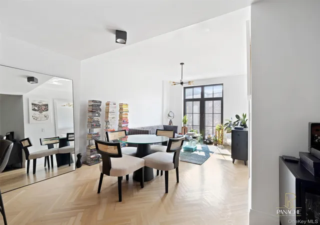 Homes for sale in New York, NY | 300 W 122Nd St #6N, New York, NY 10027 | MLS# 900563