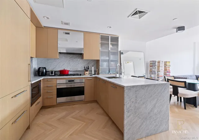 Homes for sale in New York, NY | 300 W 122Nd St #6N, New York, NY 10027 | MLS# 900563