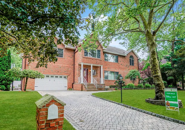 Photo 3 of Sale Pending at 74 Longfellow Ave, Staten Island, NY 10301 | MLS# 900570 | Listing updated on 2026-09-19