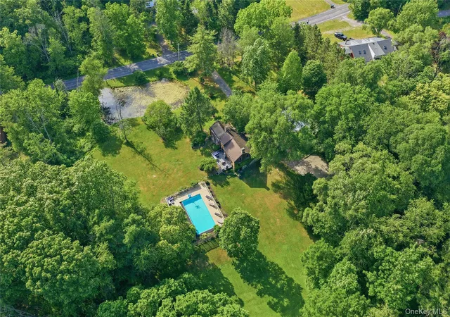 Photo 3 of Sale Pending at 442 S Ohioville Rd, New Paltz, NY 12561 | MLS# 900612 | Listing updated on 2026-09-02