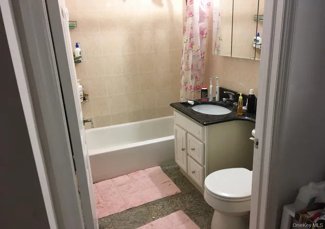 3rd image of 8523 Broadway, New York, NY 11373