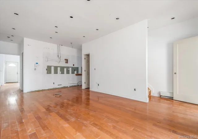 4th image of 1142 Welling Ct, Astoria, NY 11102 | MLS# 901226