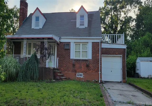 Photo 1 of Sale Pending at 6 Newburgh St, Elmont, NY 11003 | MLS# 901243 | Listing updated on 2025-10-08