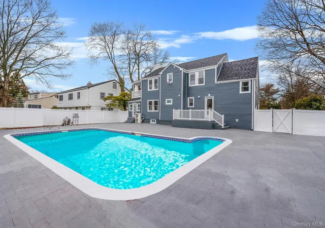 4th image of 255 Moore Ave, Hempstead, NY 11520 | MLS# 901351