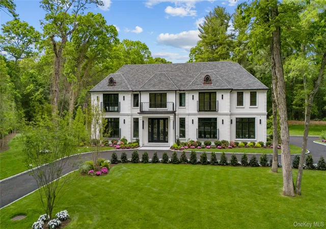 Photo 2 of Single family home for sale at 12 Quaker Ridge Dr, Oyster Bay, NY 11545 | MLS# 901446 | Listing updated on 2026-10-07